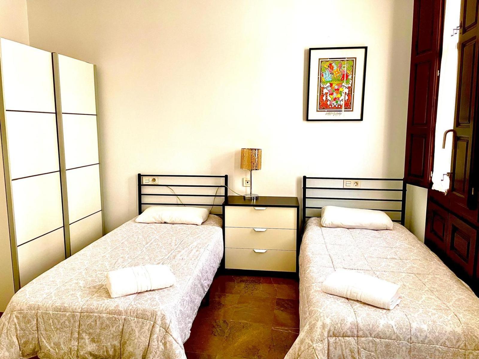 Apartamentos Iliberis Гранада Экстерьер фото