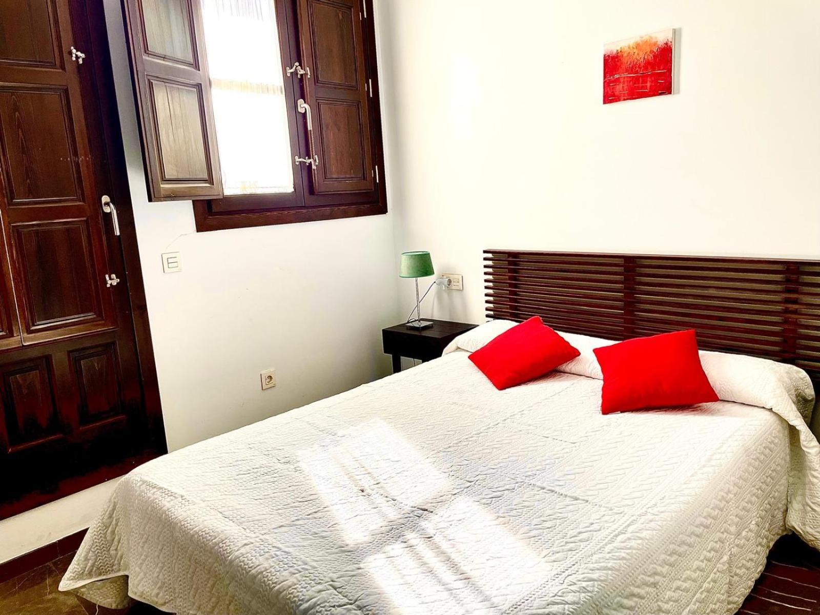 Apartamentos Iliberis Гранада Экстерьер фото